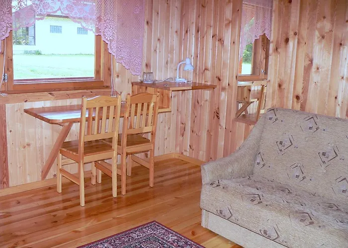 Kivi Turismitalu 3* Vardi